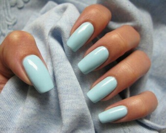 light-blue-nails
